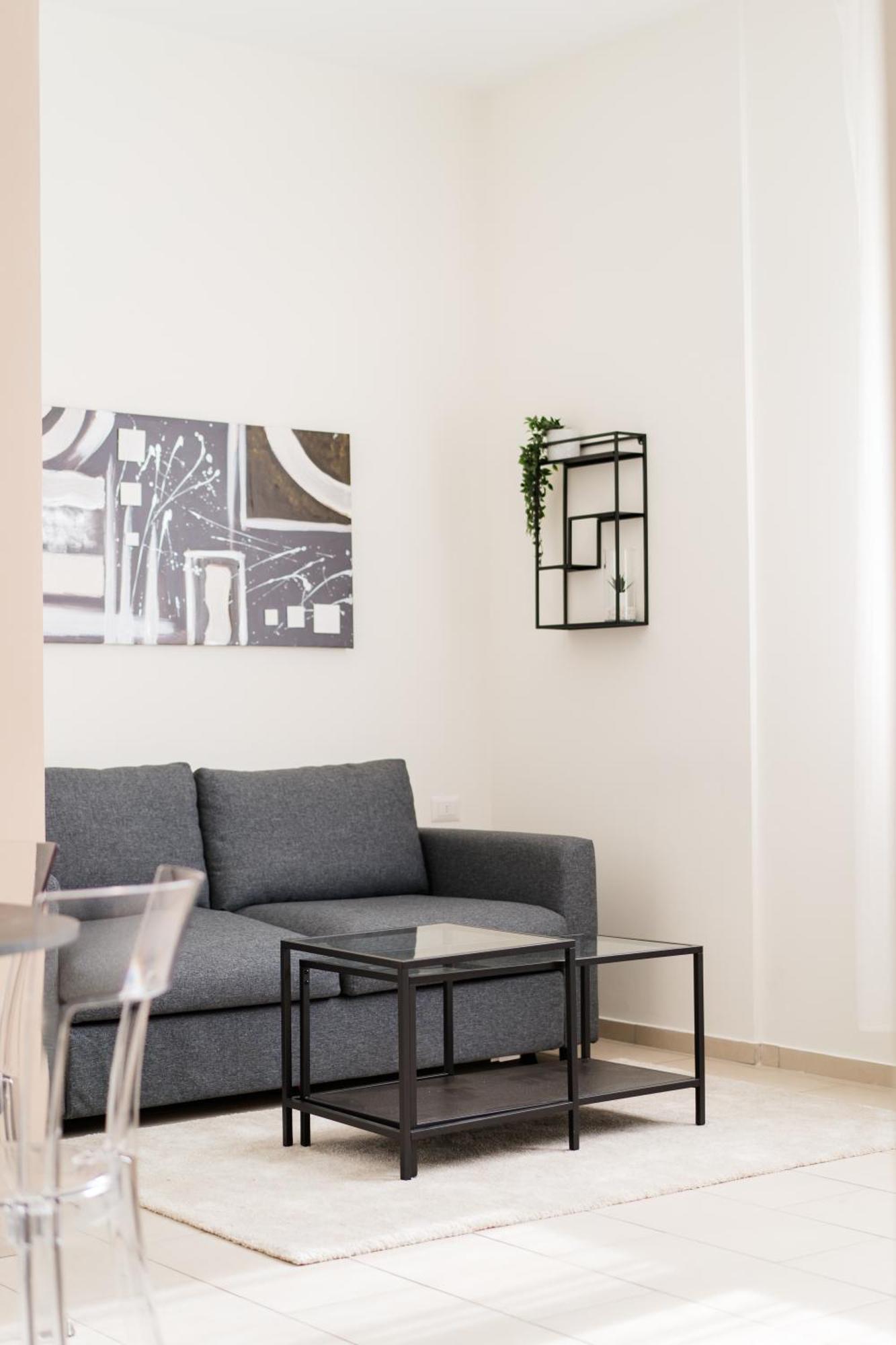 Rooms&apartments T.10 Como